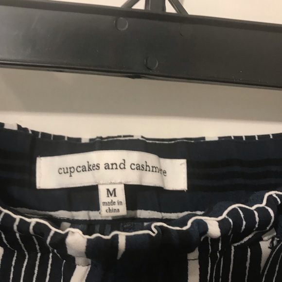 Cropped pants - Picture 2 of 3